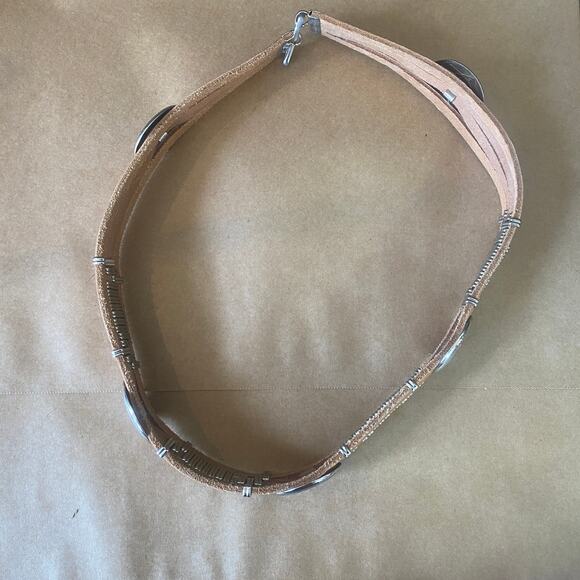 Vintage Tan Leather Silver Tone Embellished Star Pattern Waist Belt Clip Closure - Picture 3 of 7